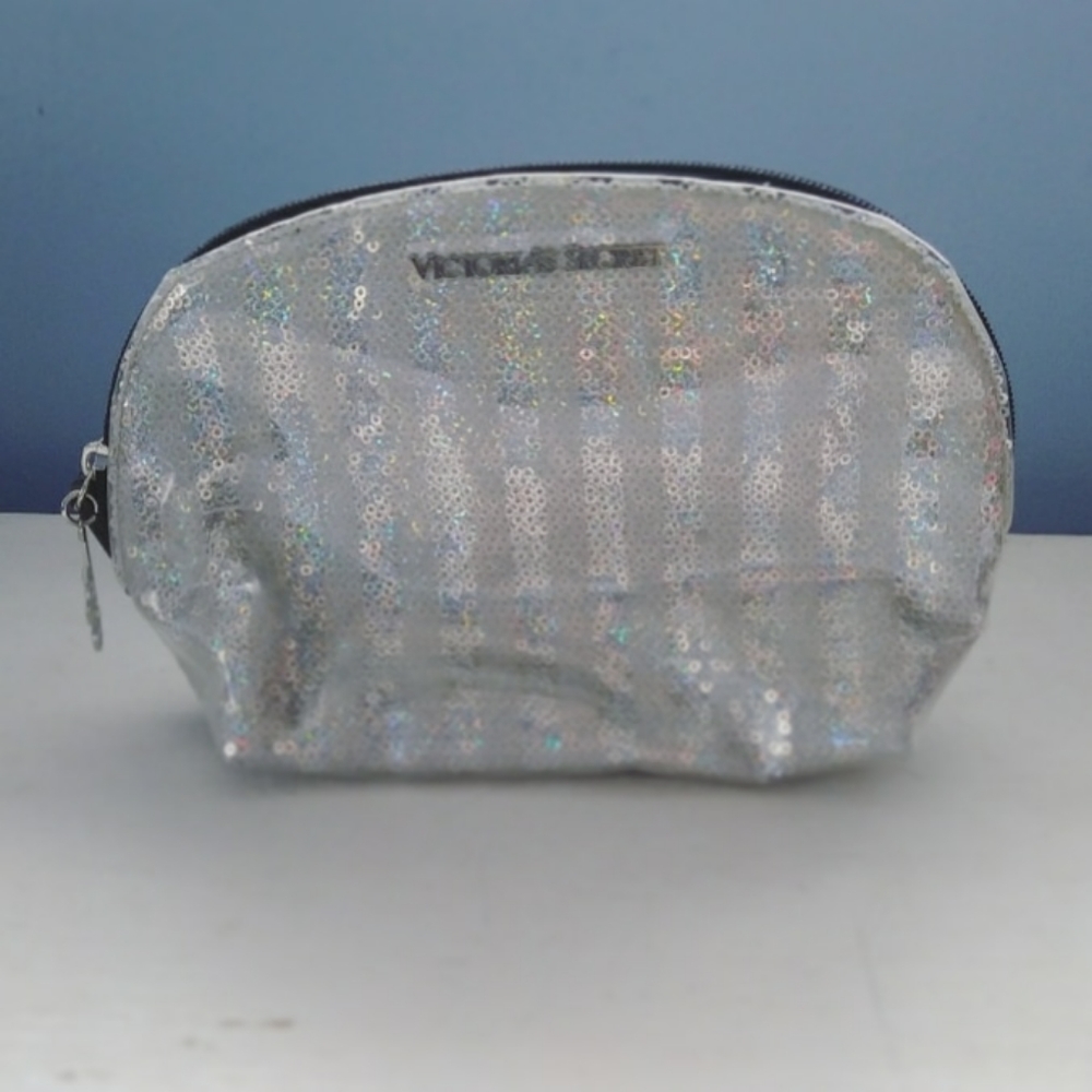 NWOT Victoria's Secret Makeup Bag